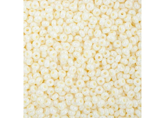 Czech Seed Beads 10/0 Opaque Cream