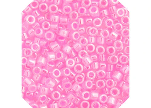 Miyuki Delica 11/0 Dark Crystal Pink Ceylon Lined-Dyed